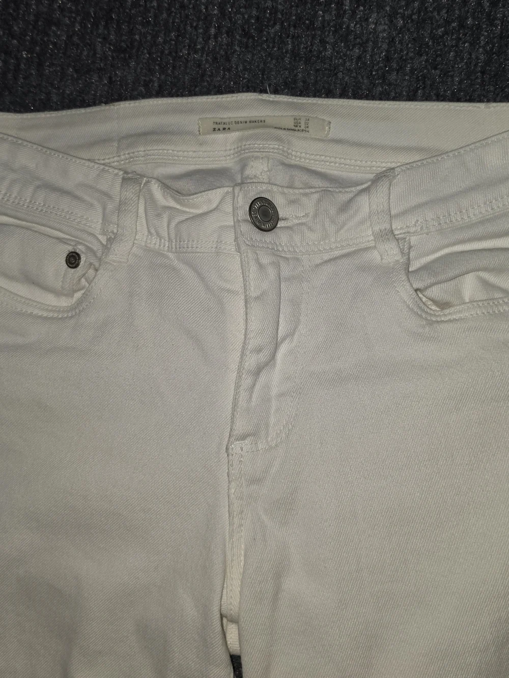 Zara White Skinny Jeans - Picture 2 of 7